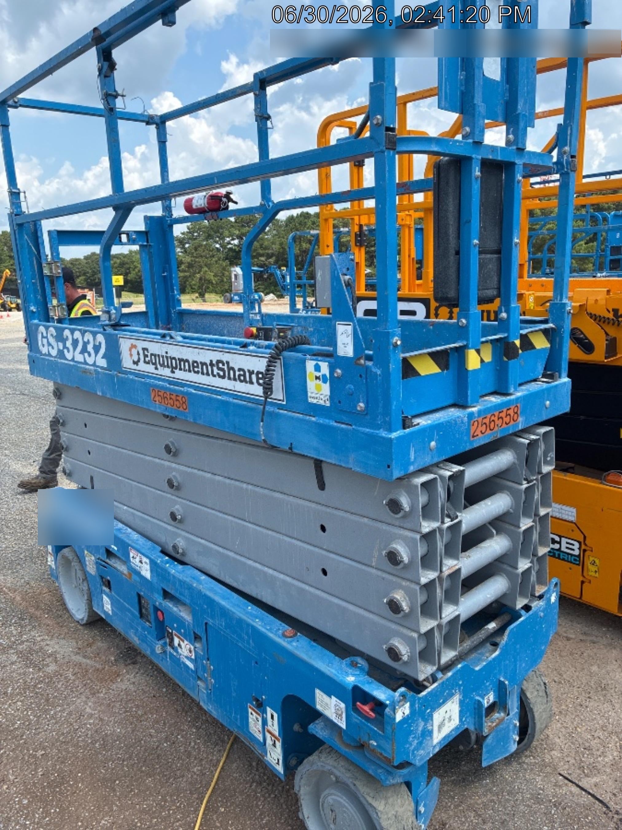 2022 GENIE GS-3232