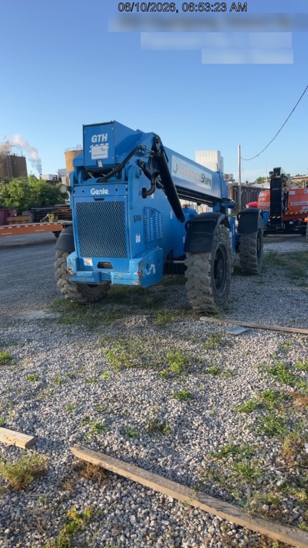 2017 GENIE GTH-1056