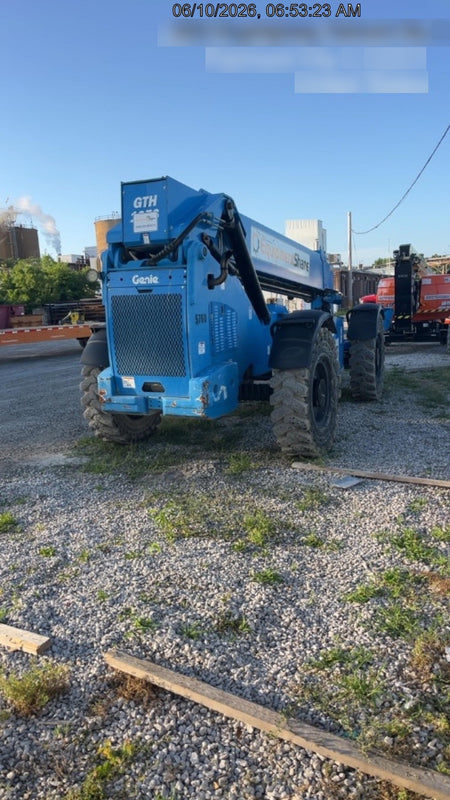 2017 GENIE GTH-1056