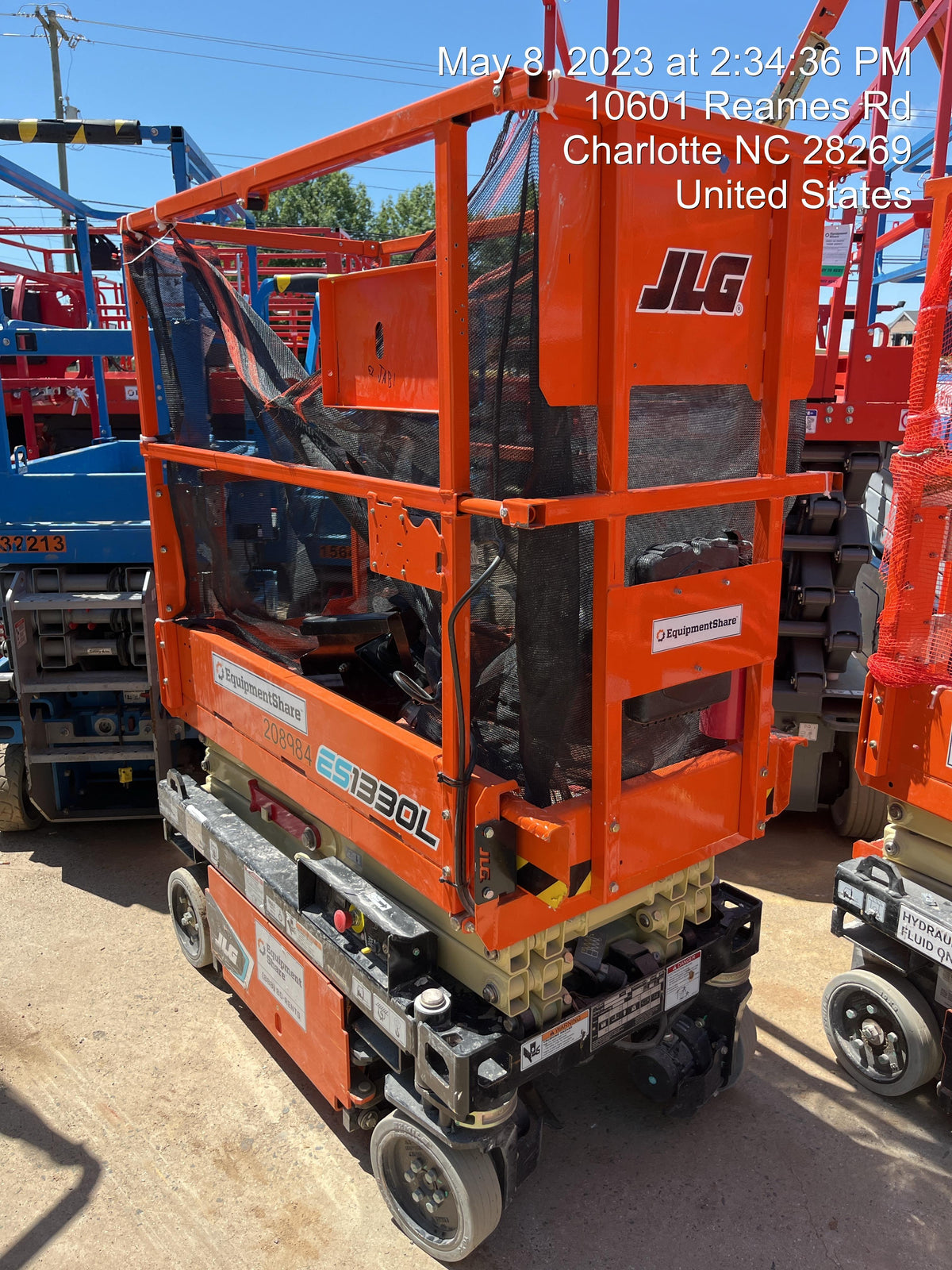 2022 JLG ES1330L