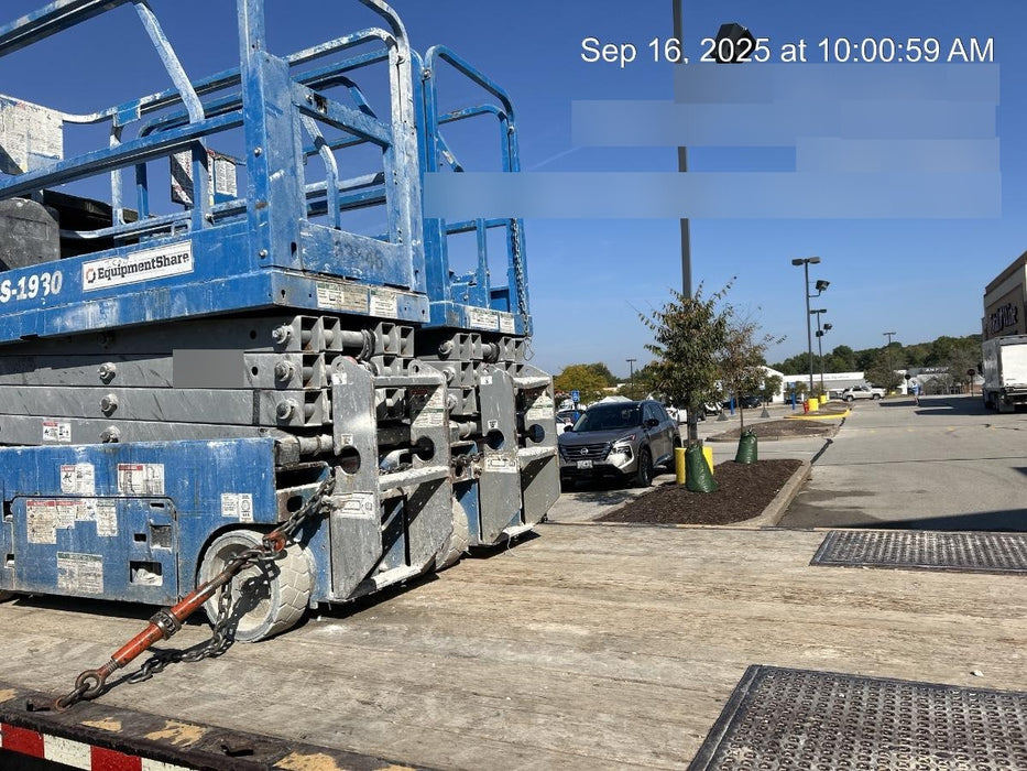 2020 Genie GS-1930 Solid Non Marking Tires, Beacon, Folding rails with half height swing gate