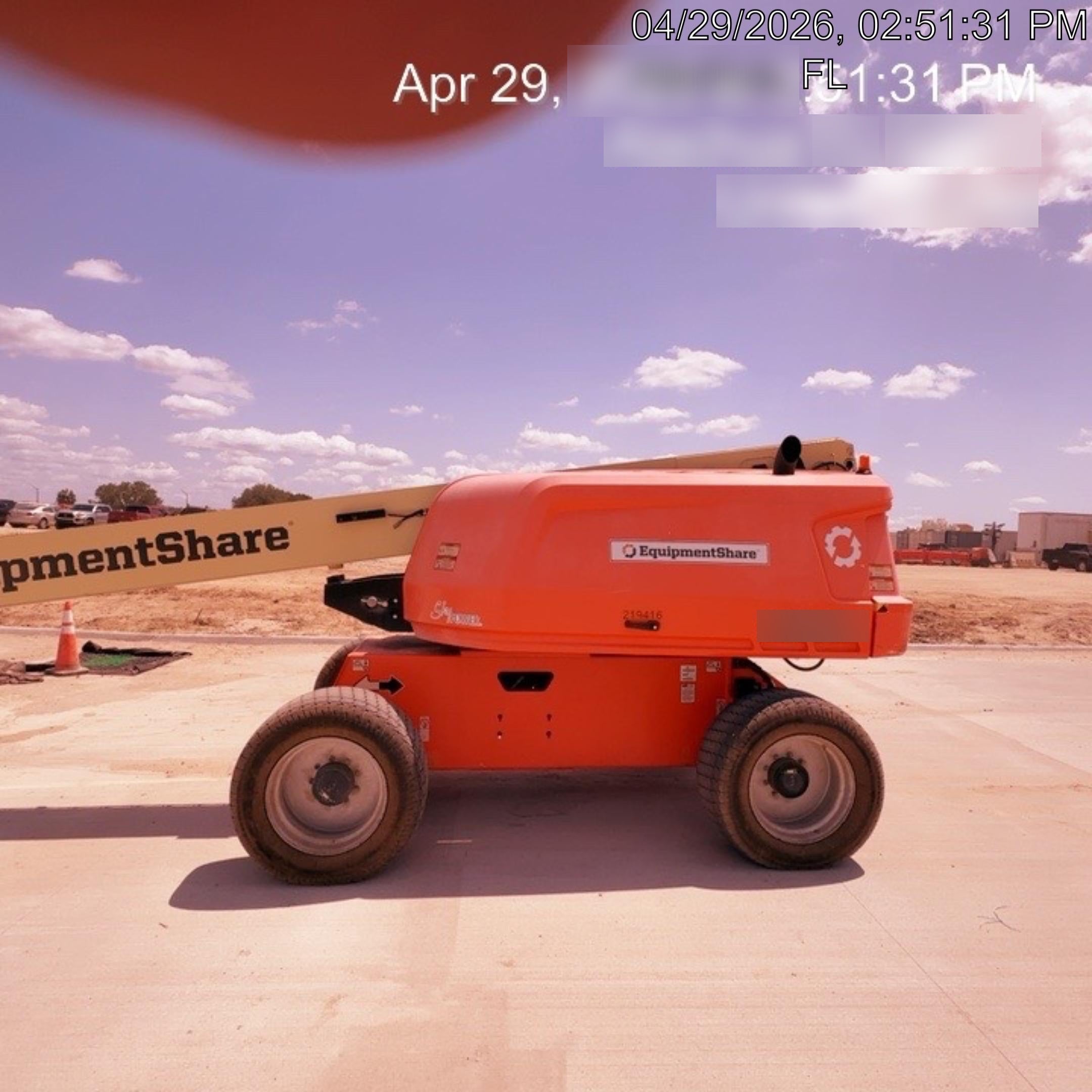 2022 JLG 660SJ
