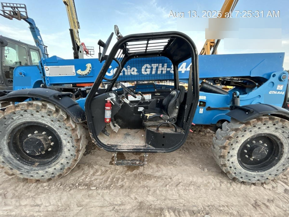 2018 Genie GTH-844 Genie GTH-844 w/ROPS, Work Lights, Solid Tires, RH Cab Mesh, Beacon, 60" Carriage and Forks