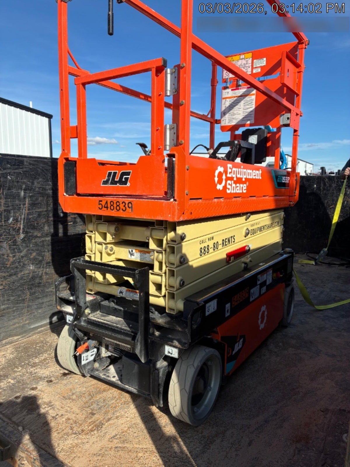 2025 JLG ES1932