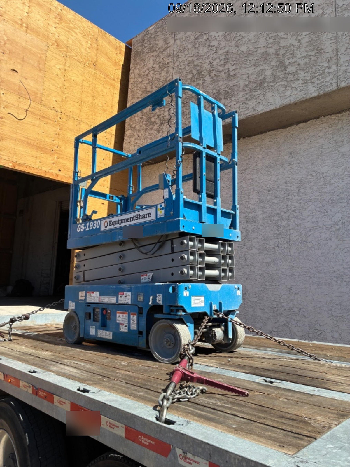 2020 Genie GS-1930 Solid Non Marking Tires, Beacon, Folding rails with half height swing gate, 800W Inverter