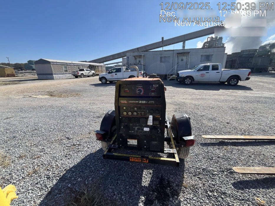 2021 Lincoln Electric Vantage 322 Vantage 322 Ready Pak 3 w/ Decals, ORANGE (includes trailer, cable rack, fender light kit) NO Telematics