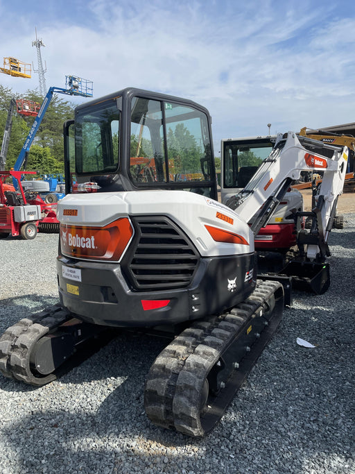 2022 Bobcat E50 Cab/Heat/Air, Rubber Tracks, Manual QC, Hydraulic Thumb