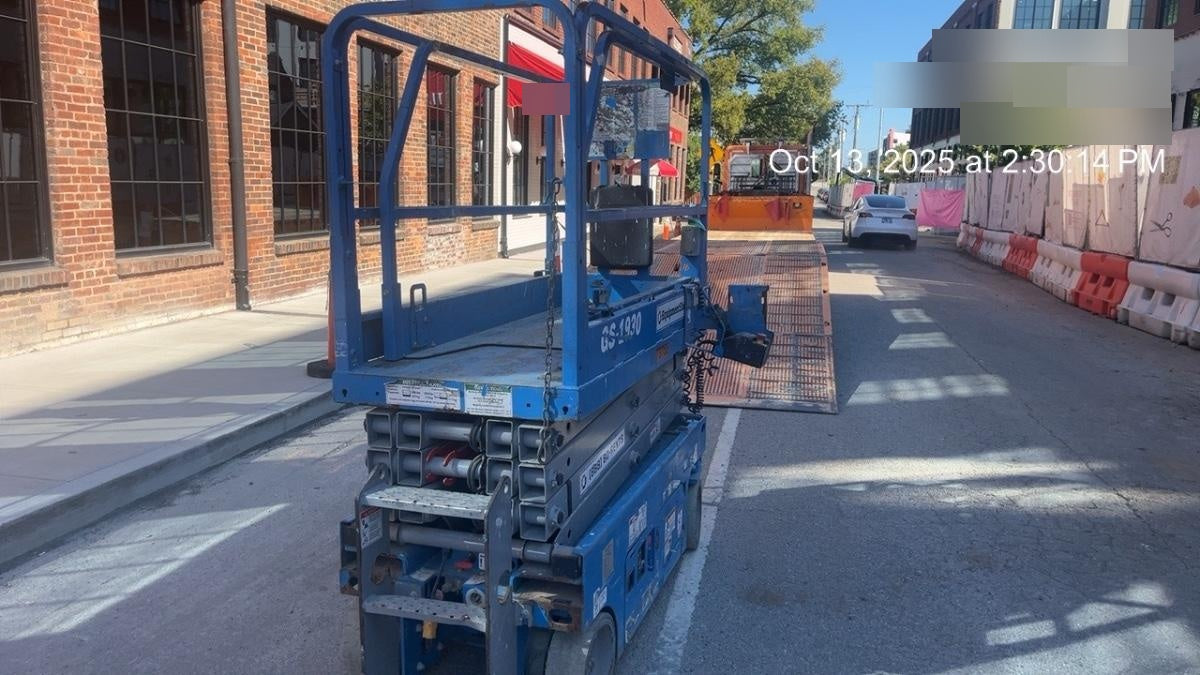 2020 Genie GS-1930 Fixed rails with chain entry gate - Pre A92.20