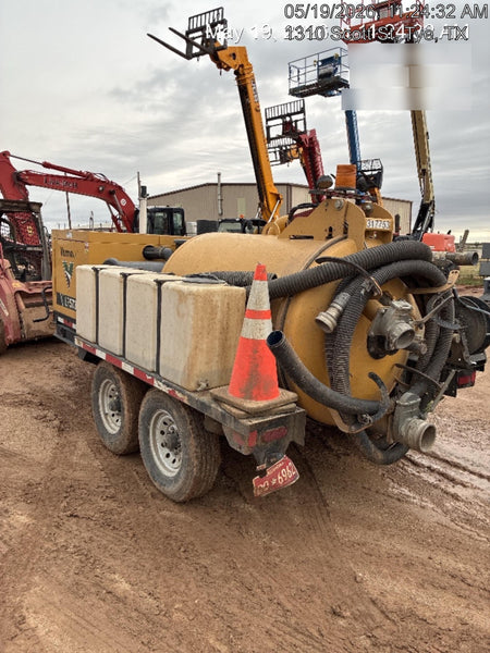 2023 Vac-Tron LP573XDT T4 Koehler Diesel Engine, 500 Gallon Debris Tank, x2 100 Gallon Water Tanks