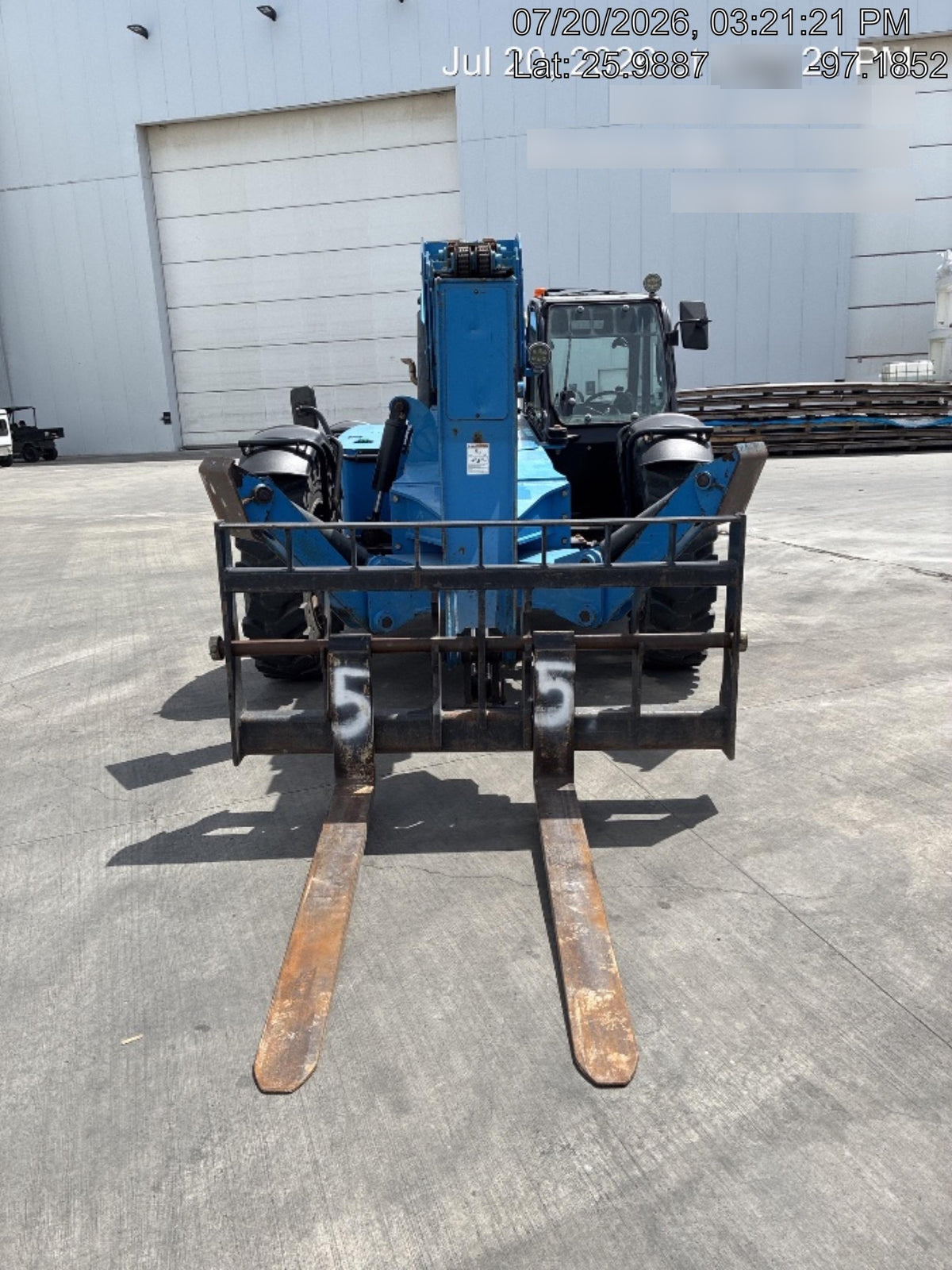2018 Genie GTH-1056 Genie GTH-1056 w/CAB, Solid Tires, Work Lights, 60" carriage/forks, cab mesh, beacon
