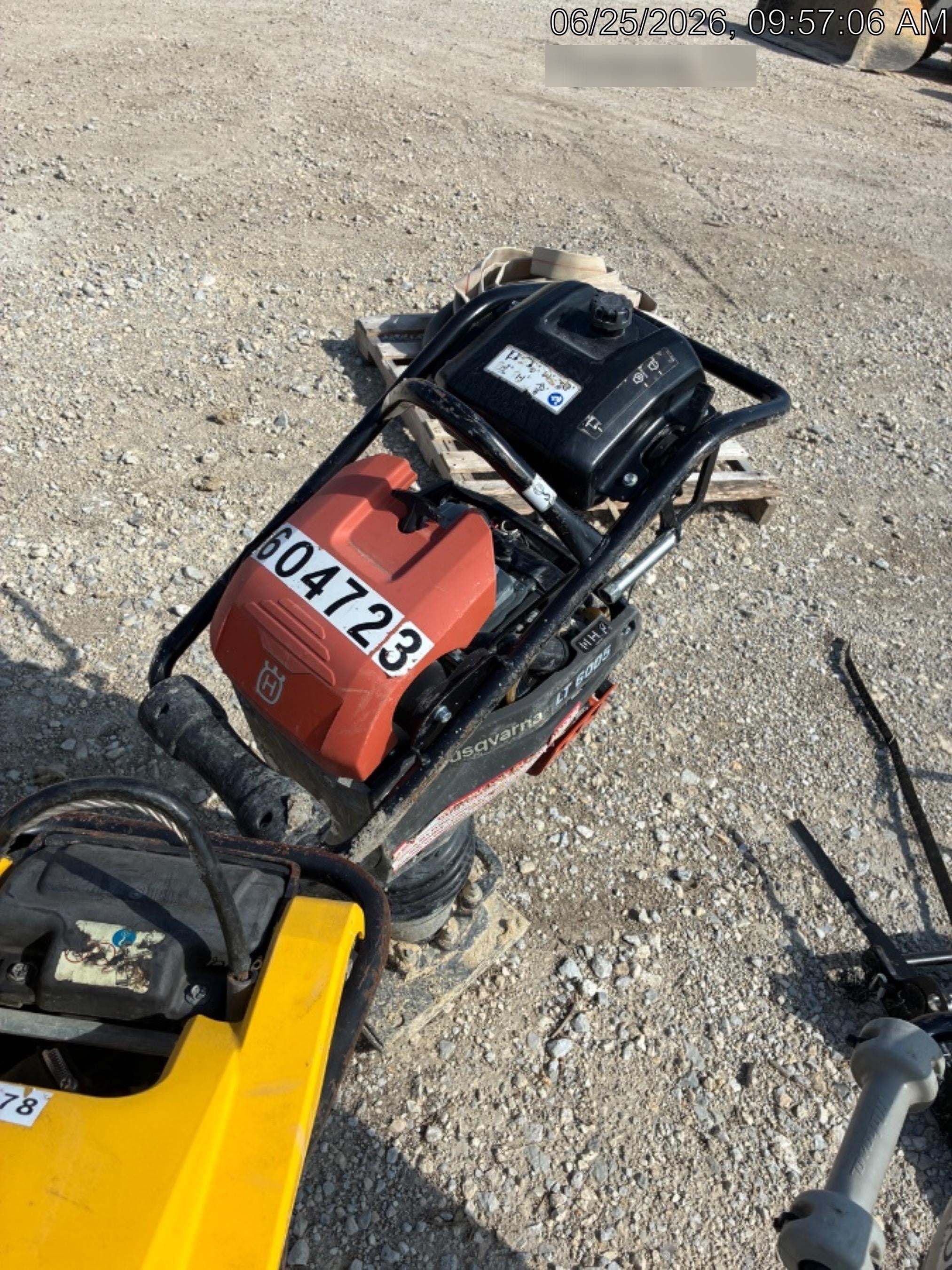 2025 HUSQVARNA LT6005