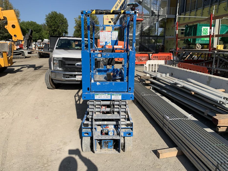 2020 Genie GS-1930 Solid Non Marking Tires, Beacon, Folding rails with half height swing gate, 800W Inverter