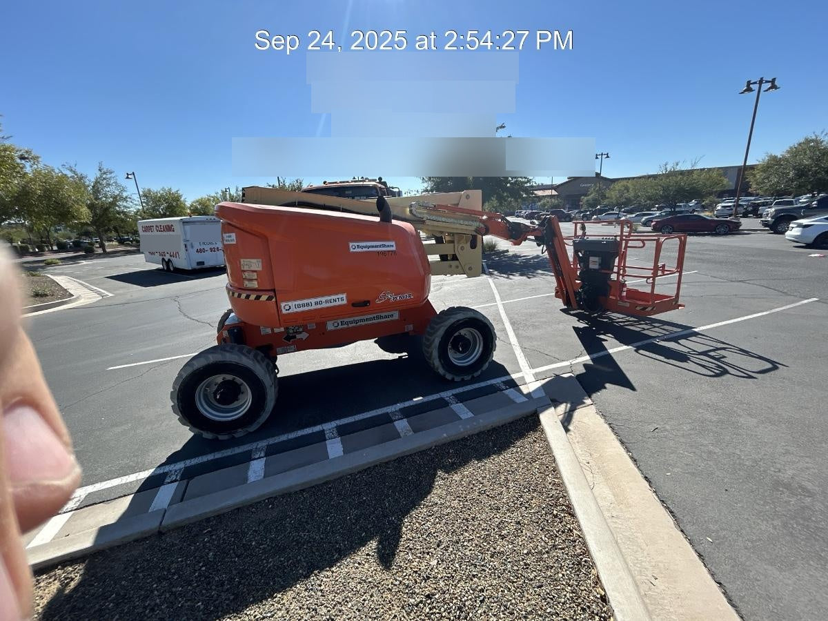 2021 JLG 450AJ