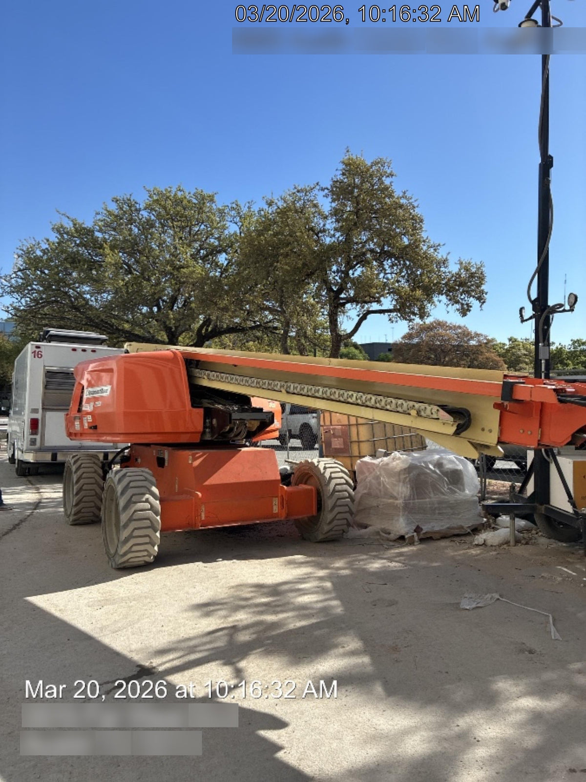 2019 JLG 660SJ