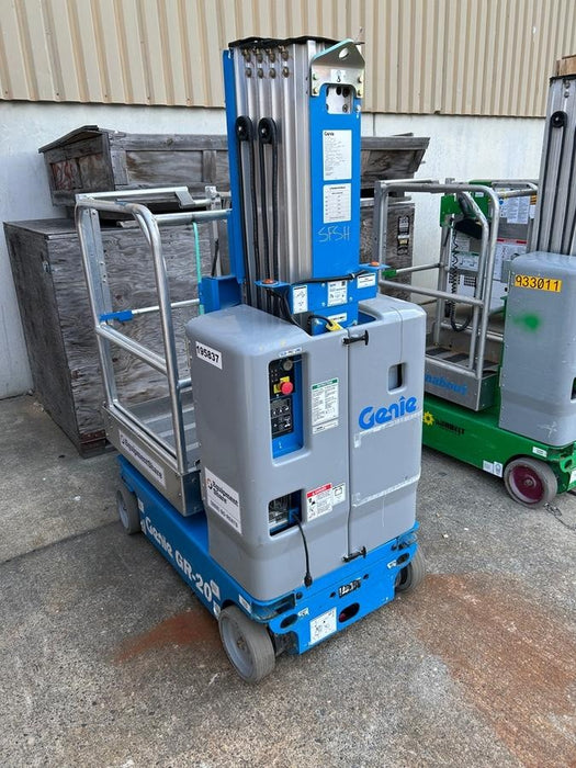 2021 GENIE GR-20