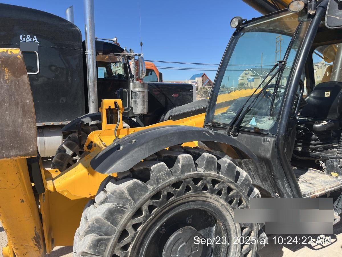 2022 JCB 510-56