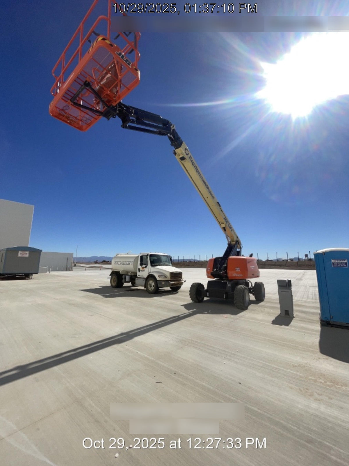 2025 JLG 660SJ