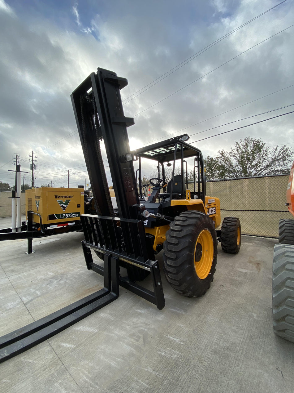 2022 JCB 940-4