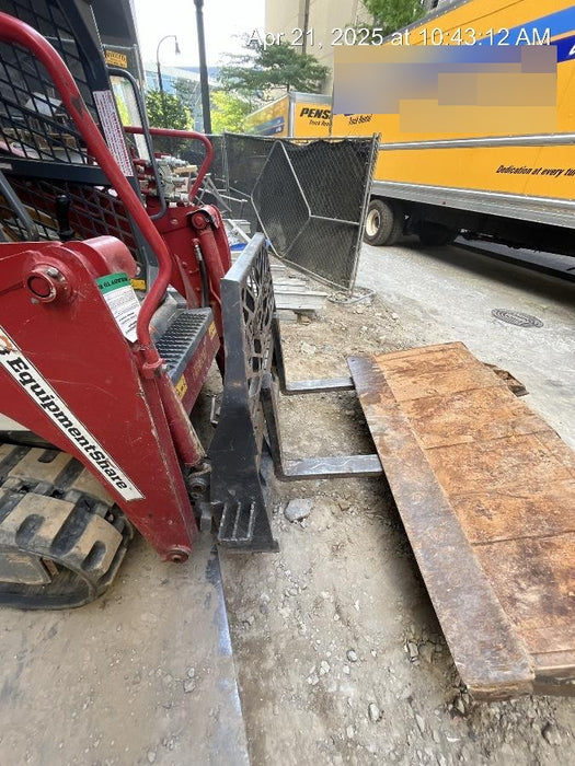 2020 PALADIN 48" Pallet Forks - Paladin