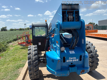 2024 GENIE GTH-844
