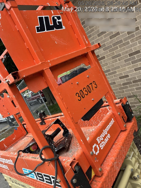 2023 JLG ES1932