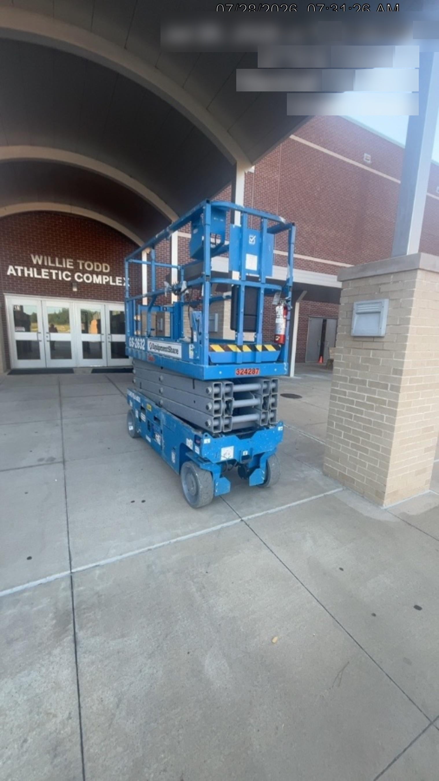 2023 GENIE GS-2632