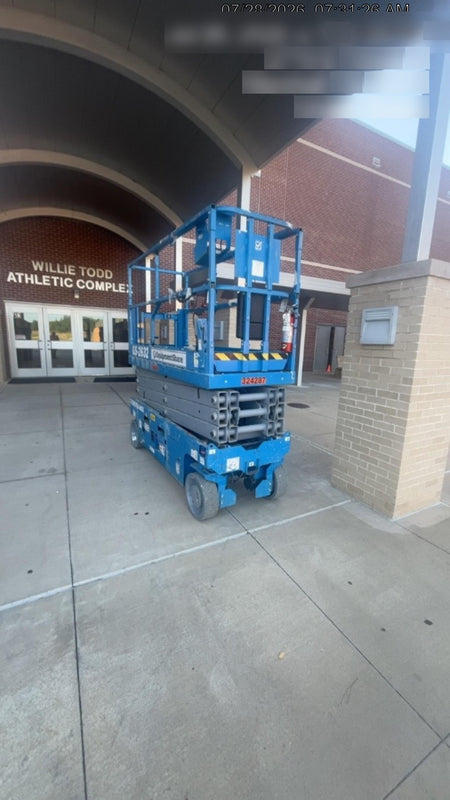 2023 GENIE GS-2632