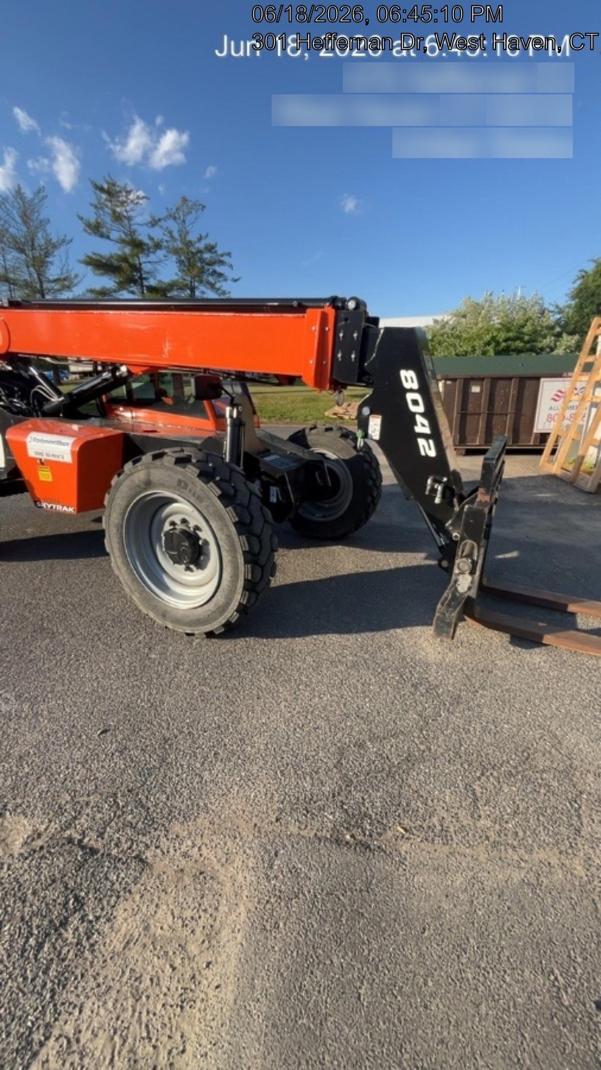 2024 SKYTRAK 8042
