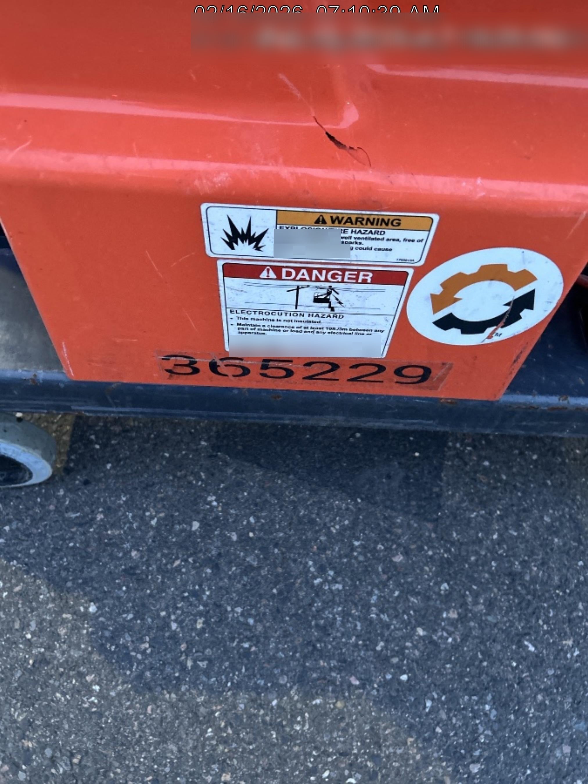 2023 JLG 1030P