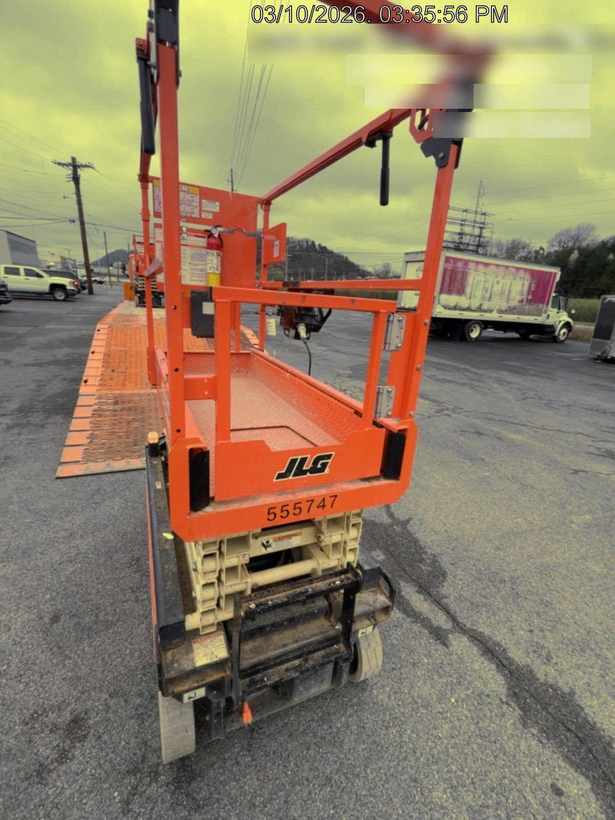 2025 JLG ES1932