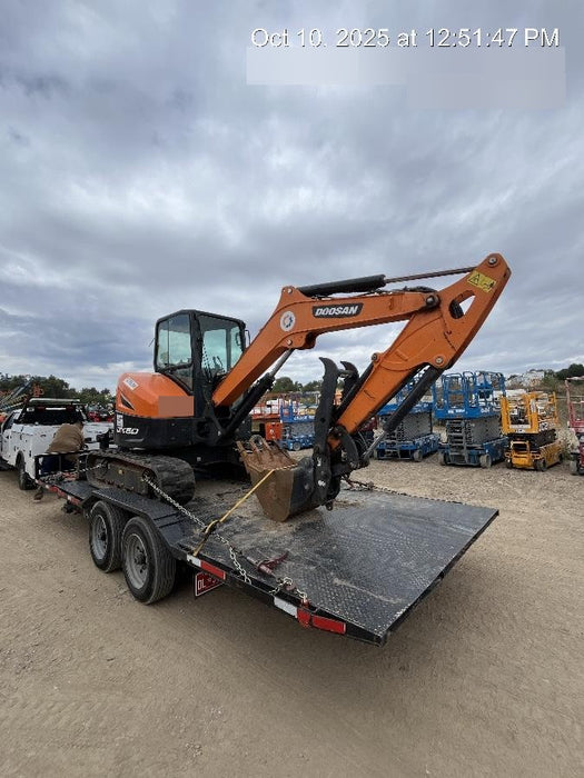 2021 DOOSAN DX50-5