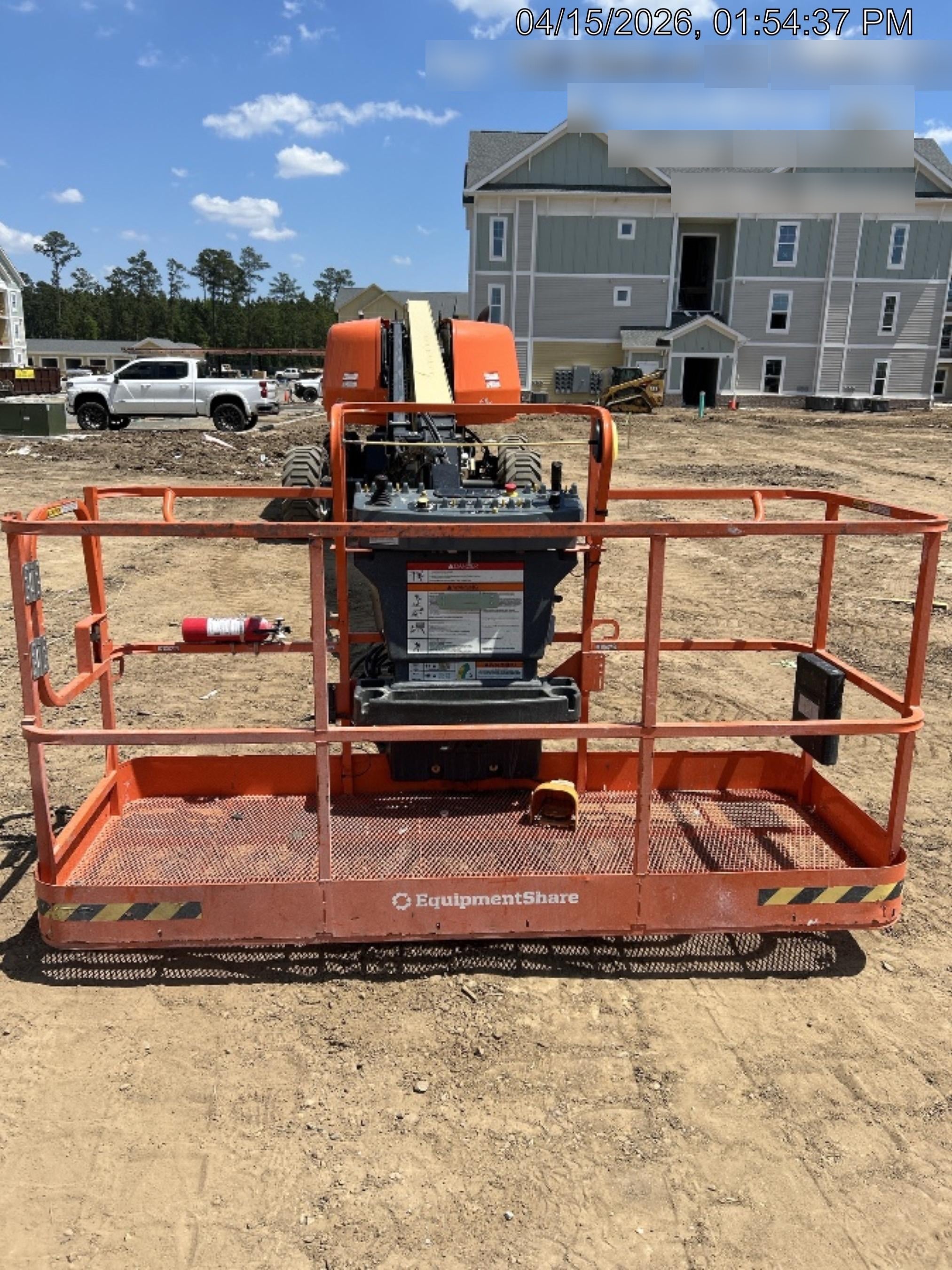 2025 JLG 660SJ