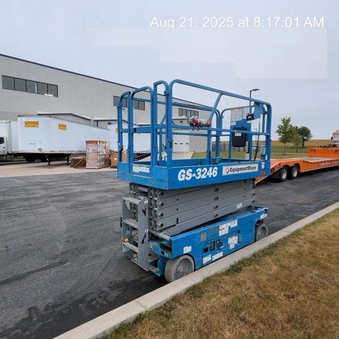 2019 Genie GS-3246 Folding rails with full height swing gate