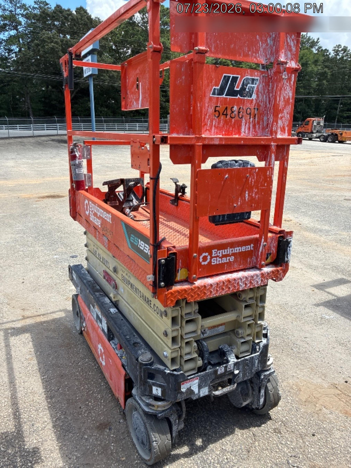 2025 JLG ES1932