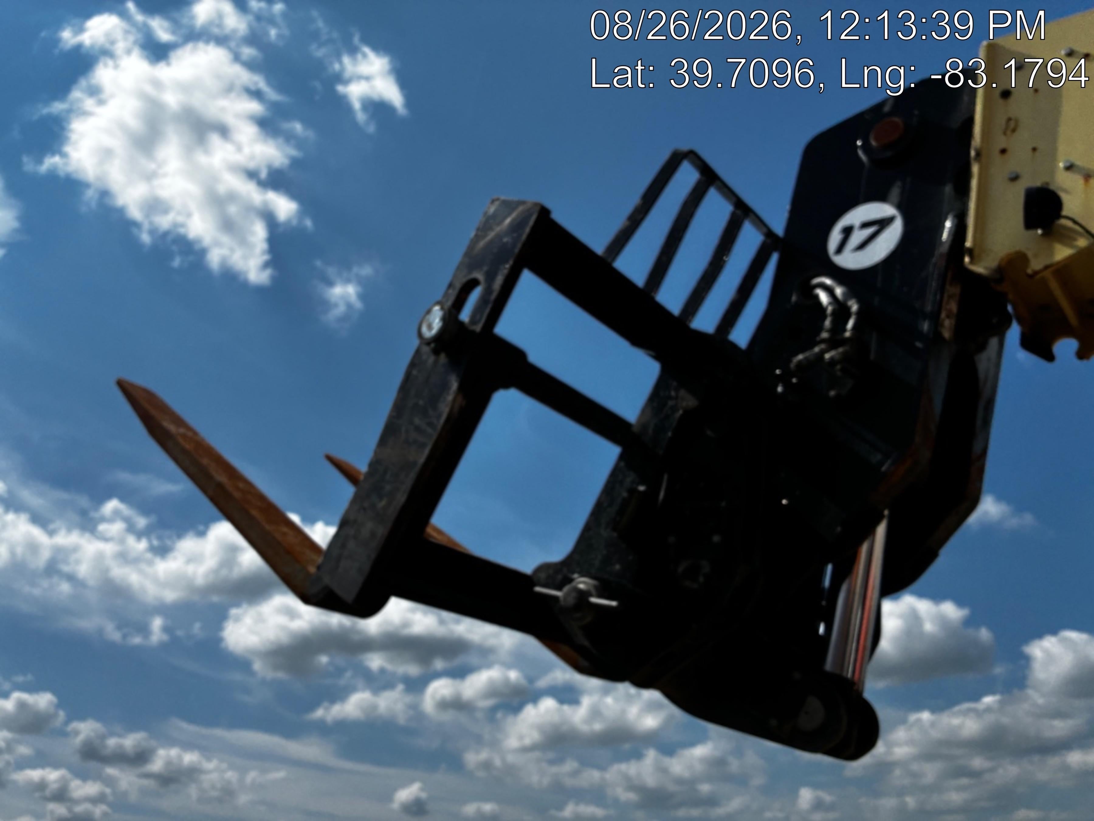 2022 JLG 1732