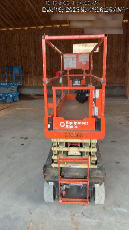 2022 JLG ES2632