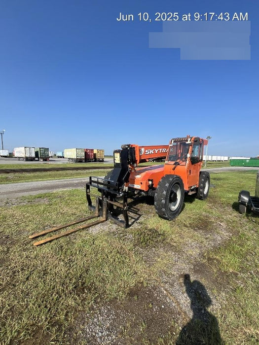 2019 Skytrak 6036 Cab/Heat/Air, Solid Tires, LED Work Lights, Beacon w/50" Carriage, 48" Pallet Forks