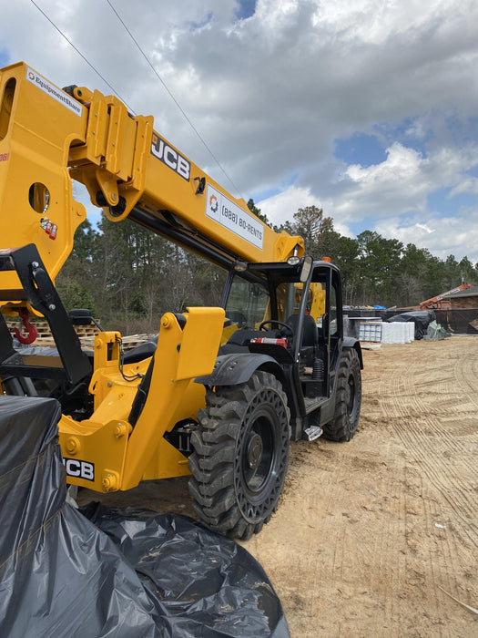2023 JCB 510-56