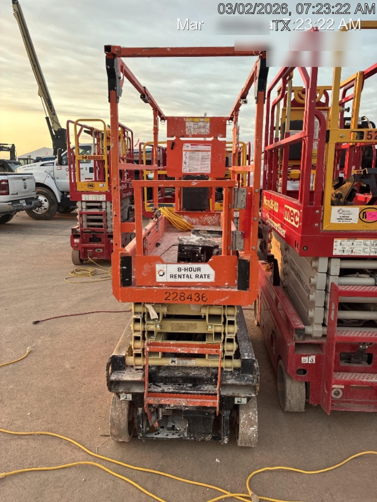 2022 JLG ES1932