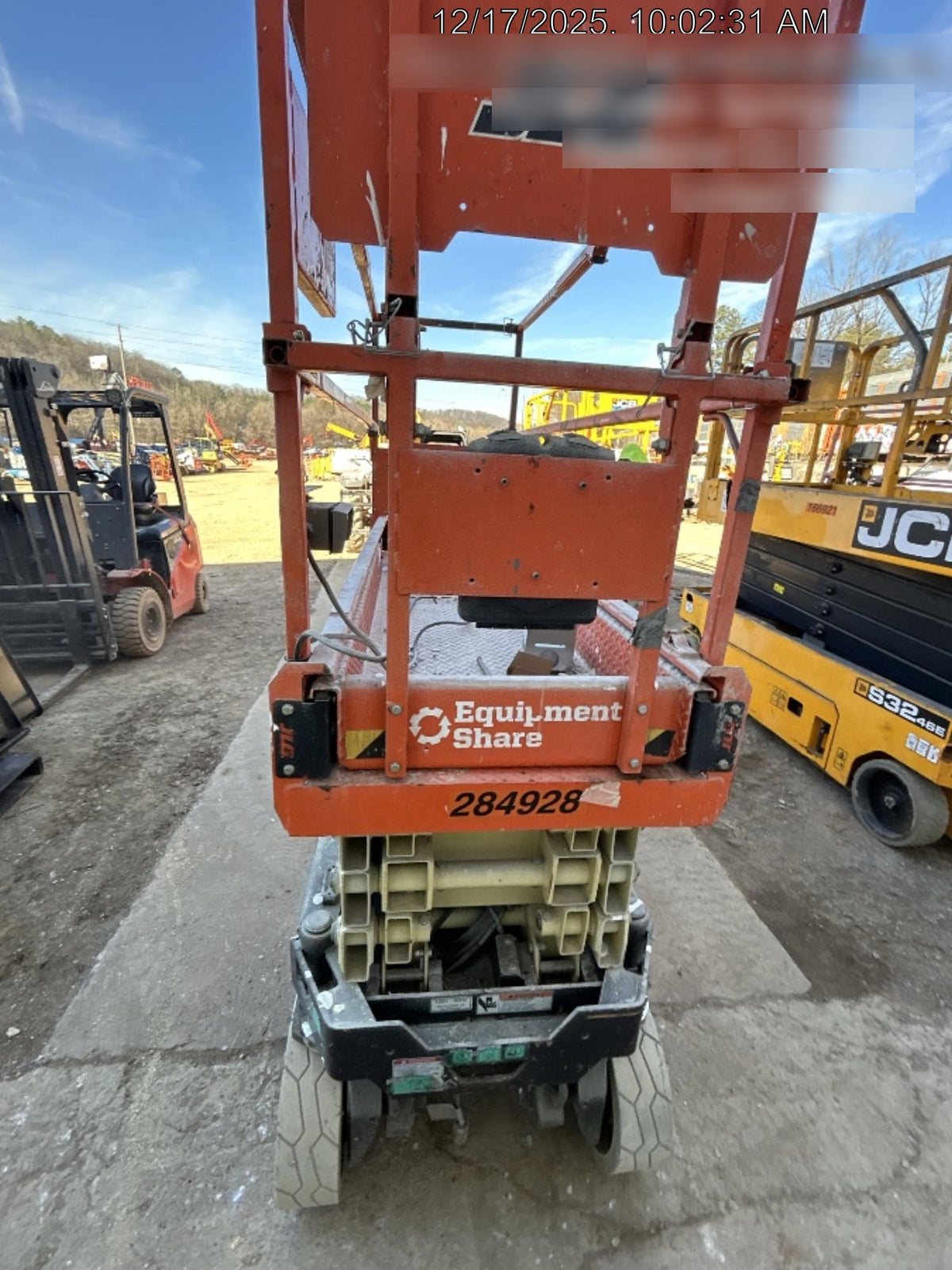 2022 JLG ES2632