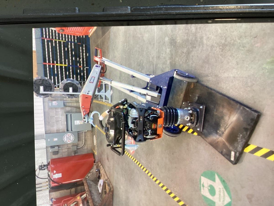 2024 HUSQVARNA LT6005