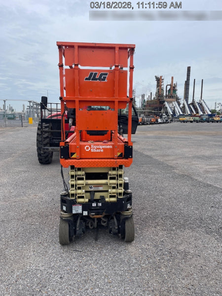 2024 JLG ES1932