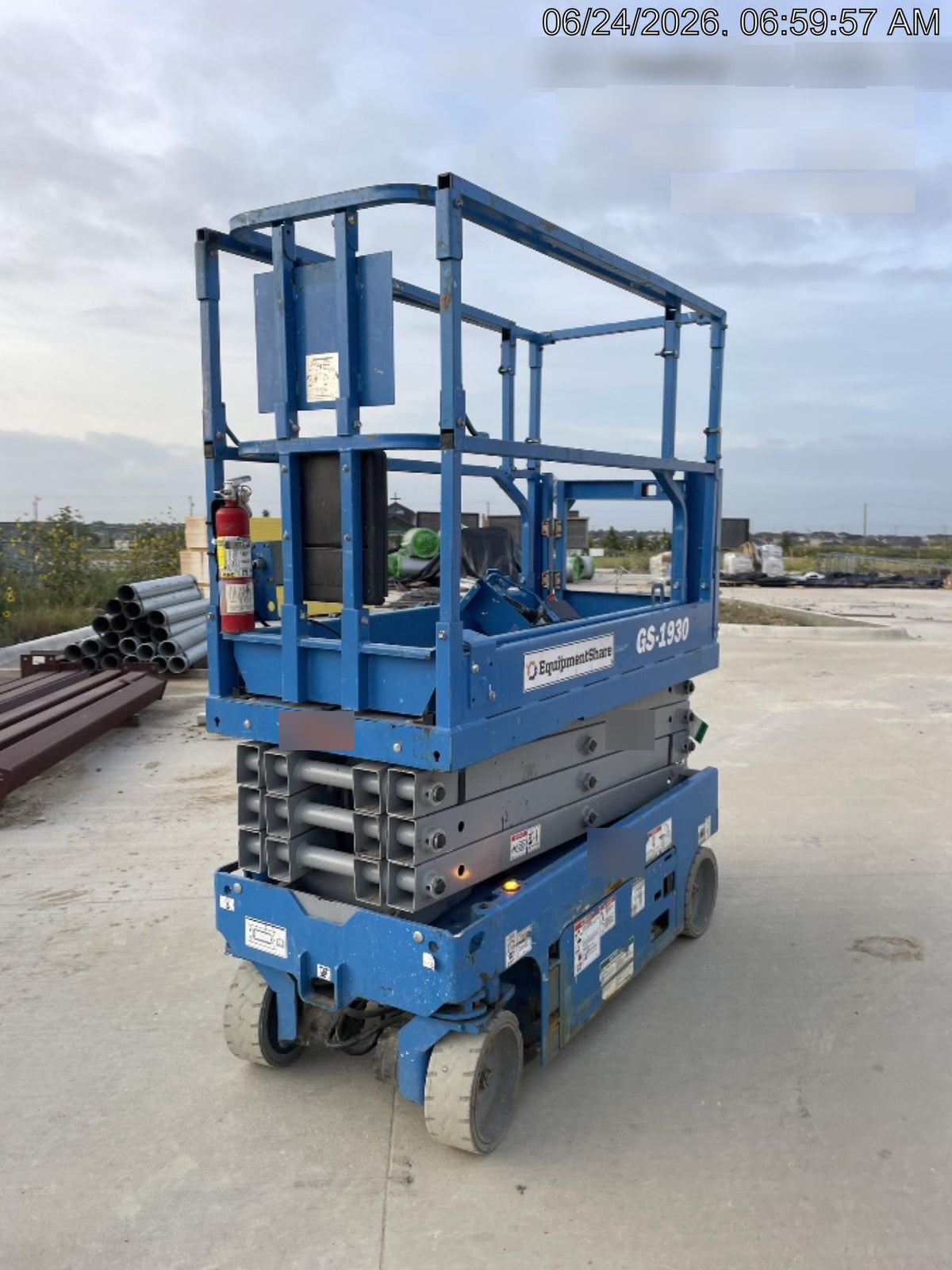 2020 Genie GS-1930 Solid Non Marking Tires, Beacon, Folding rails with half height swing gate