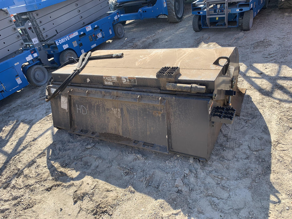 2021 PALADIN Sweepster SB72