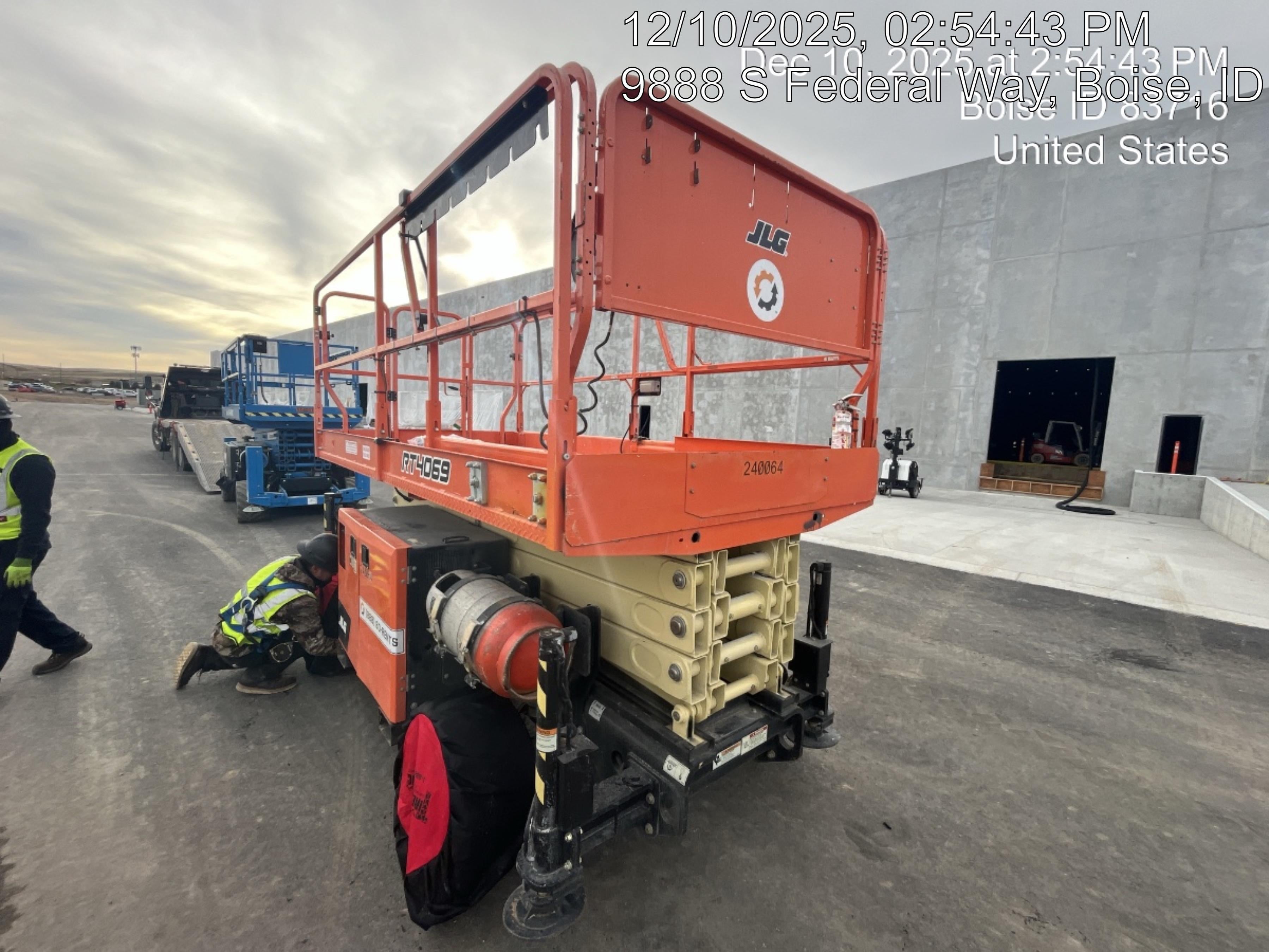 2022 JLG RT4069