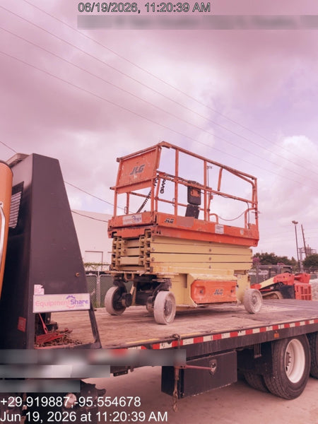 2016 JLG 3246ES