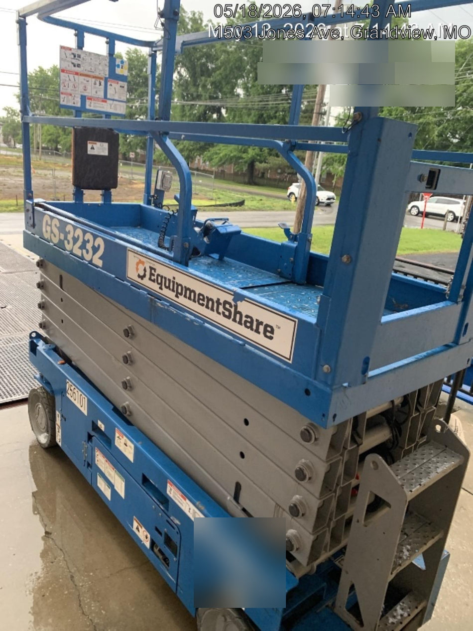 2022 GENIE GS-3232