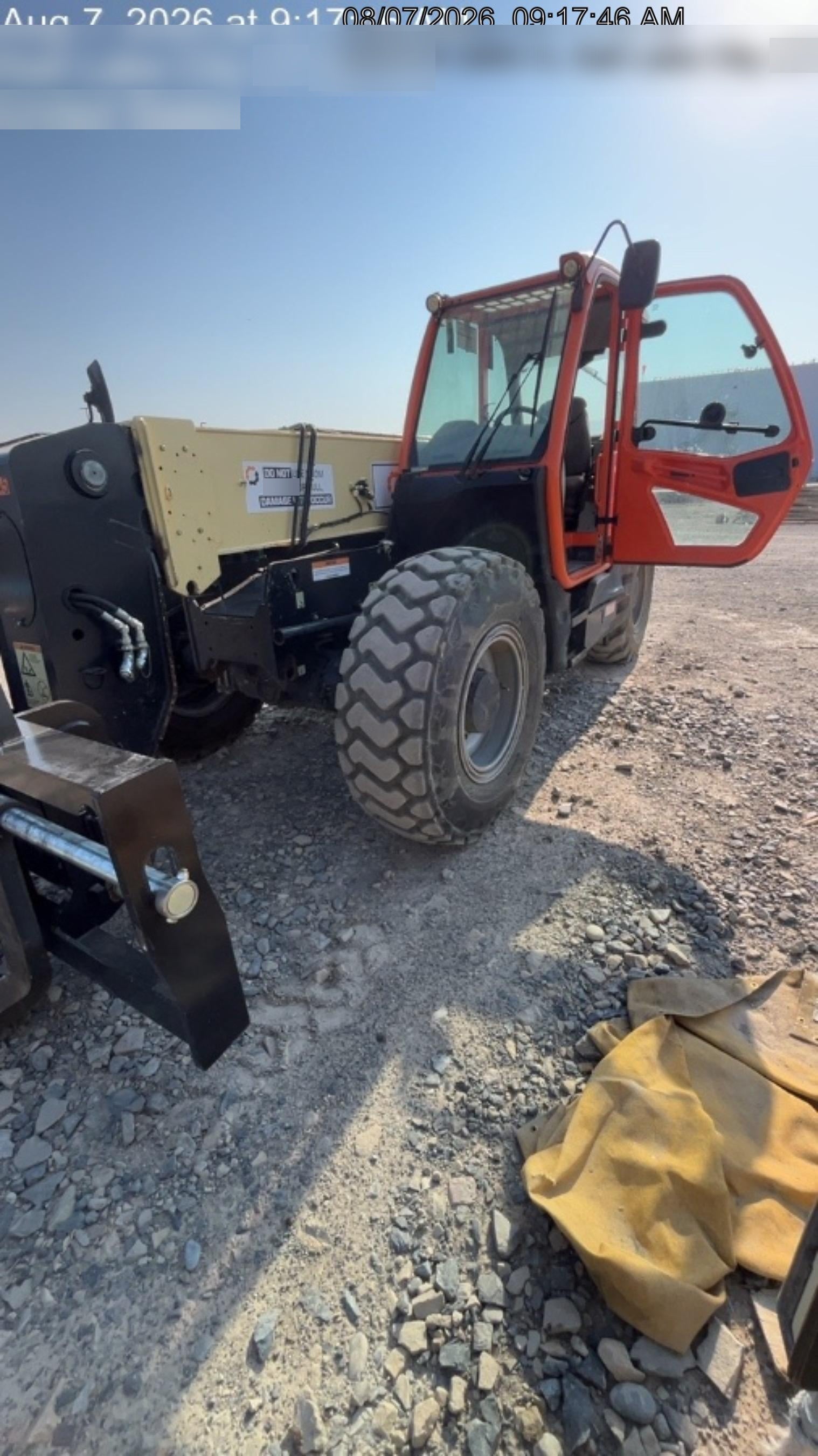 2021 JLG 1732