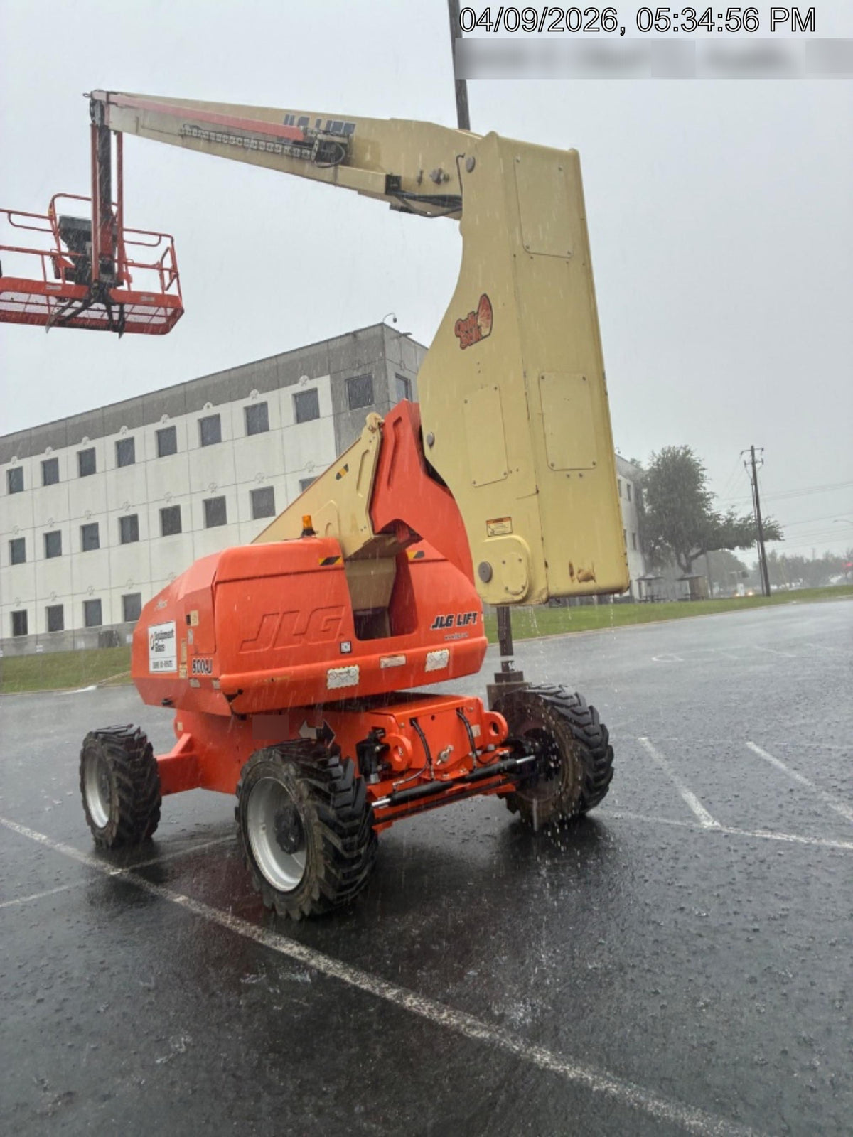 2021 JLG 800AJ
