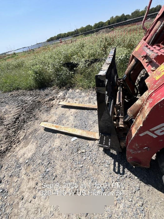 2022 ARROW MATERIAL HANDLING 48" Pallet Forks - Arrow